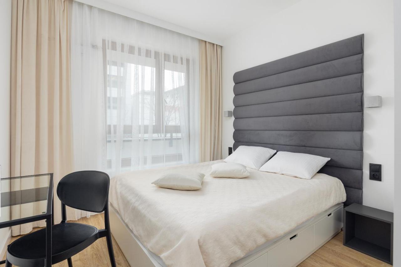 Brand New Business Apartament Варшава Экстерьер фото